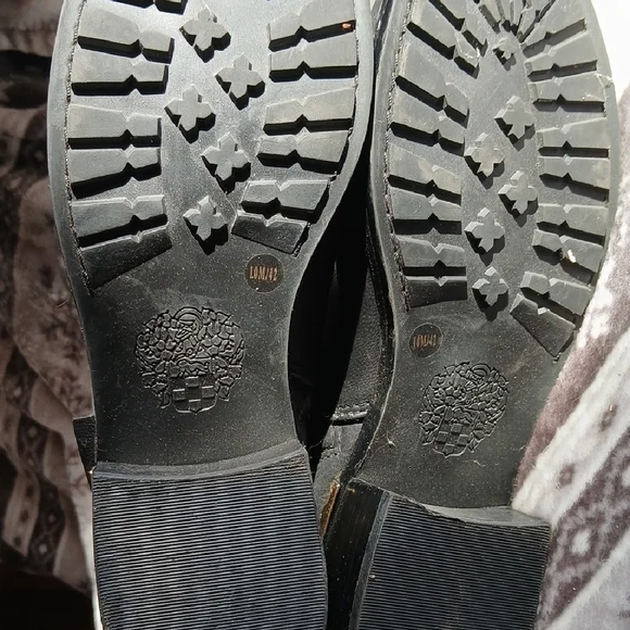 Vince Camuto Black Quilted Heeled Boots with Strap Detail - Picture 4 of 4